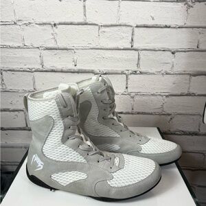 Venum Contender White & Gray Boxing Shoes Size 10.5 High Tops Weight Lifting